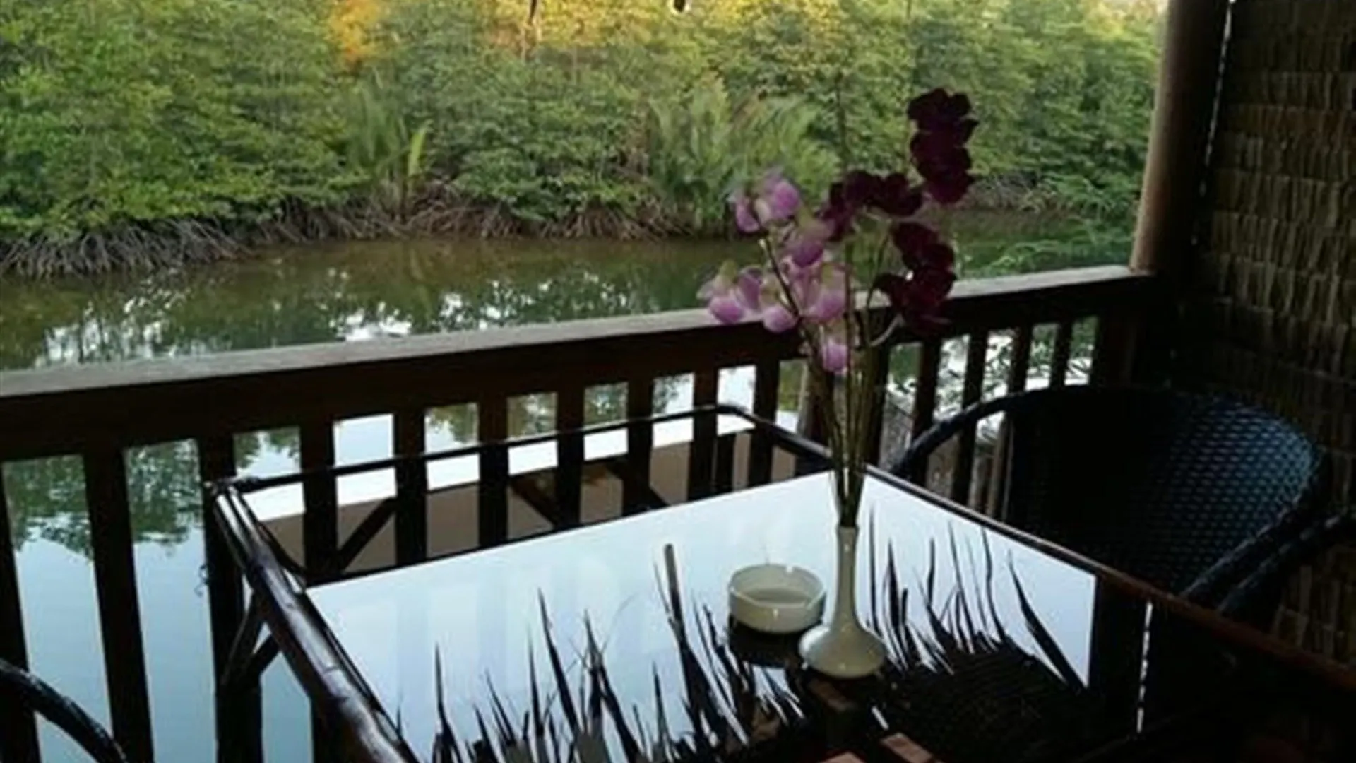 Hotel Mangroves & More Sihanoukville